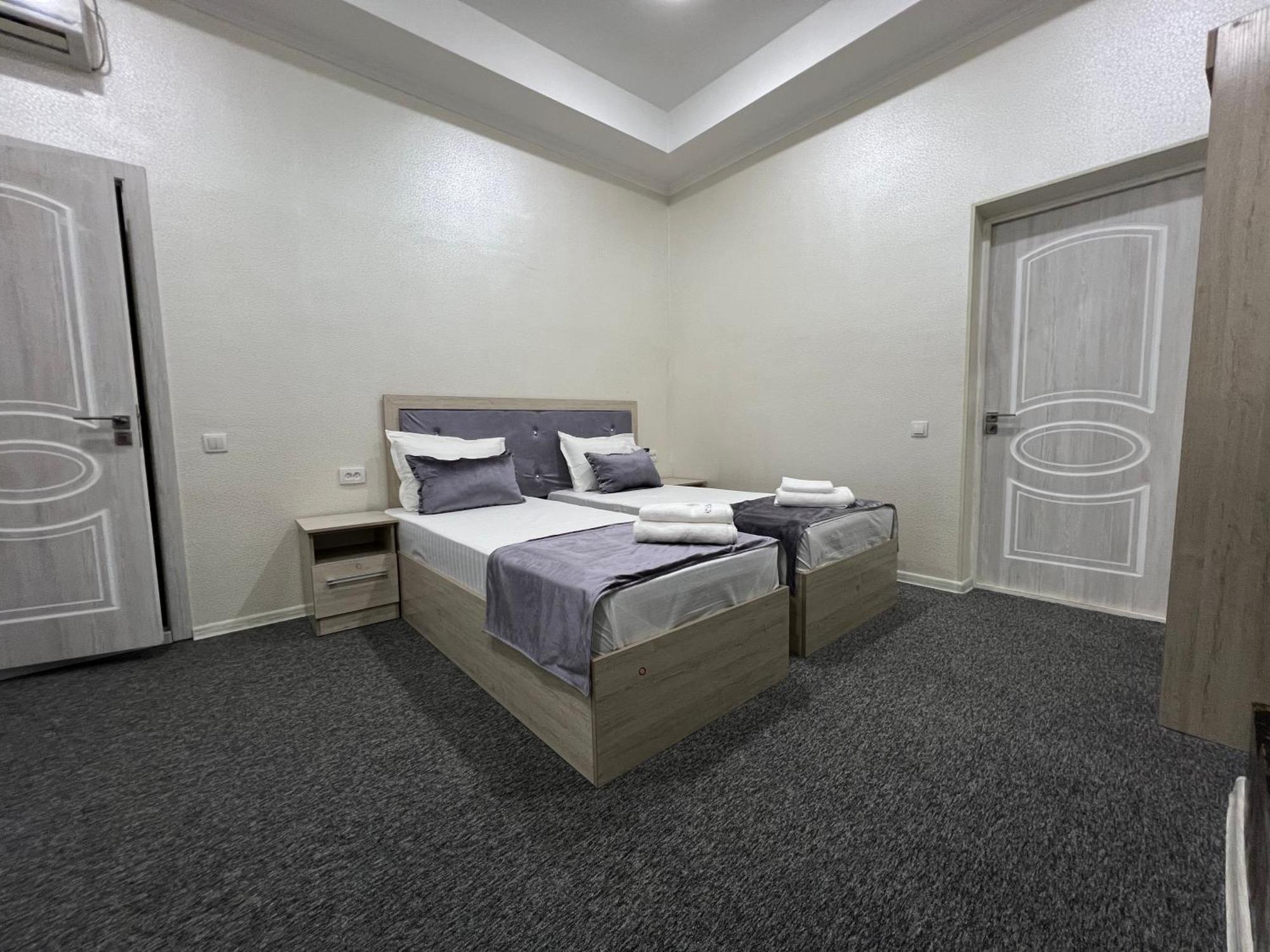 Art Tashkent Hotel Екстериор снимка
